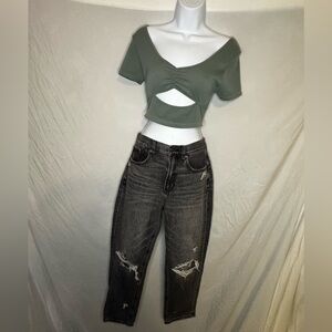 AMERICAN EAGLE JEANS